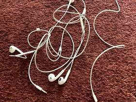Freecycle Two iphone headphones
