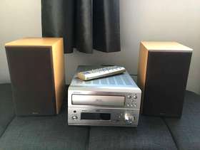 Freecycle Denon Triple CD Player Radio