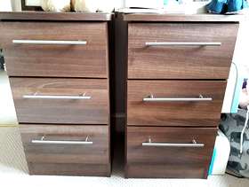 Freecycle 2 bedside cabinets