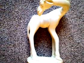 Freecycle White Marble Giraffe ornament