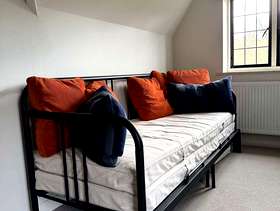 Freecycle Ikea Fyresdal day bed frame, black (used)