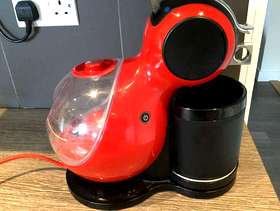 Freecycle Nescafé Dolce Gusto Coffee Machine
