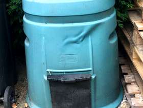Freecycle Large compost bin