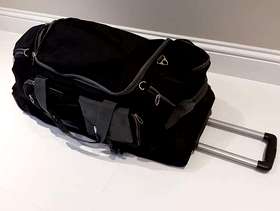 Freecycle Dining room table -large