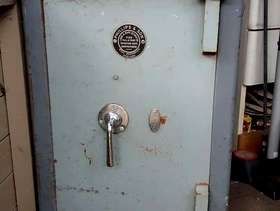 Freecycle Fire proof safe