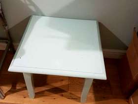 Freecycle Duck egg child's small table.