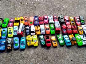 Freecycle Set of 50 cars
