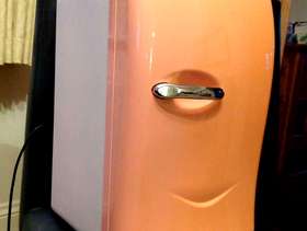 Freecycle Pink mini fridge