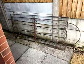 Freecycle Tall Garden gate
