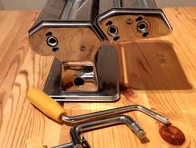 Freecycle Traditional pasta rolling machine