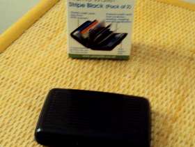 Freecycle Aluma wallet in black, protect your card data, 6 pockets ...