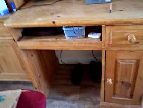 Freecycle Solid Pine Desk