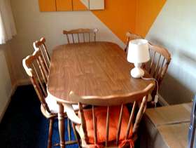 Freecycle Table and 6 chairs