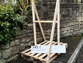 Freecycle Pallet frame