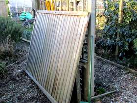 Freecycle Two 6' x 5' high Fencing Panels