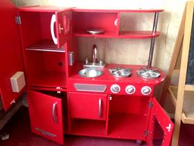 Freecycle Red KidsKraft Kitchen