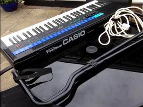 Freecycle Casio keyboard and Stand