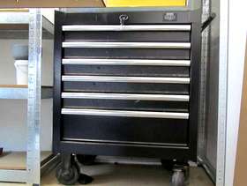 Freecycle Halford's Tool Chest/ Cabinet