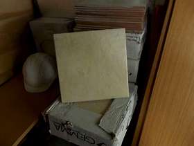 Freecycle Ceramic floor tiles