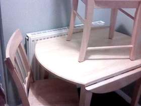 Freecycle Table two chairs