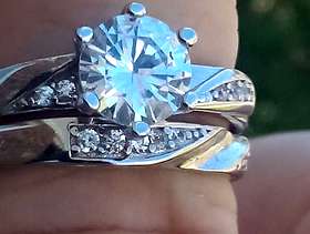 Freecycle 3 set rings engagement set