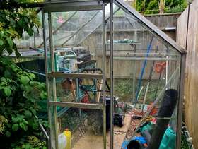 Freecycle Aluminium greenhouse