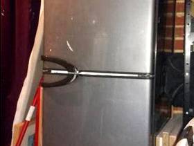 Freecycle Daewoo no frost fridge freezer
