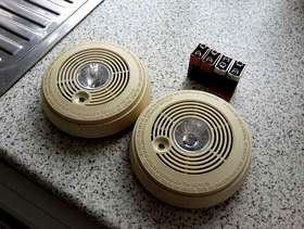 Freecycle 2 working smoke alarms