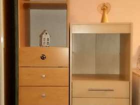 Freecycle Standing shelves with drawers in perfect condition