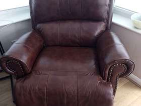 Freecycle Electric leather 3 piece suite