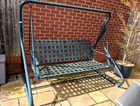 Freecycle 3 seater swing hammock no cushions