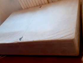 Freecycle Double bed base