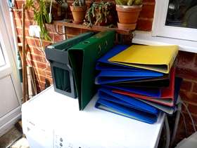 Freecycle A4 ring binders + other stationery
