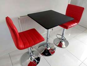 Freecycle Modern table and chairs