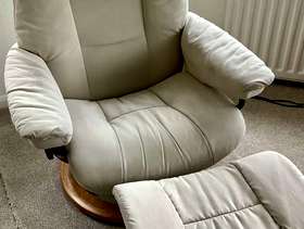 Freecycle Stressless chairs