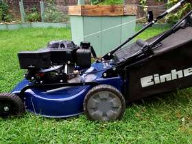 Freecycle Self propelled petrol lawnmower