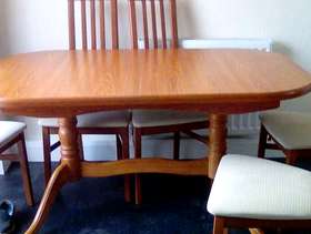 Freecycle Dining table 6 chairs