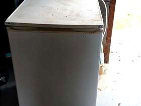 Freecycle Under counter freezer