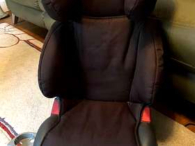Freecycle Child’s car seat