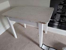 Freecycle Table pine