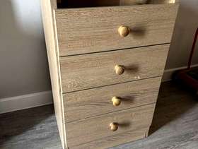 Freecycle 4-drawer chest of drawers