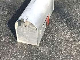 Freecycle Large, USPS-approved steel mailbox