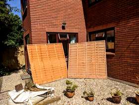 Freecycle Two 1.8m (6ft) fence panels
