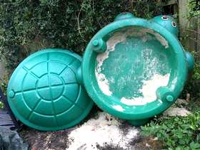 Freecycle Free little tykes sandpit