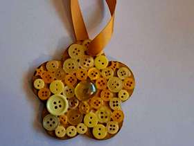 Freecycle Button mosaic ornament