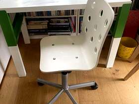 Freecycle Table and chair