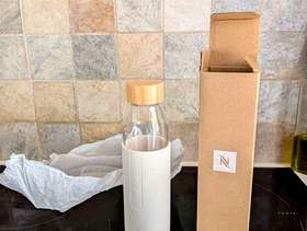 Freecycle Unused glass water bottle