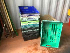 Freecycle Stacking storage crates