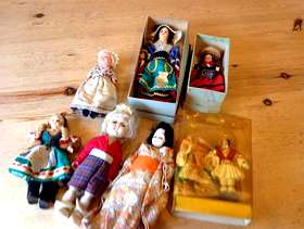 Freecycle Small vintage dolls