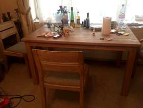 Freecycle Dinning room table with 4 chairs